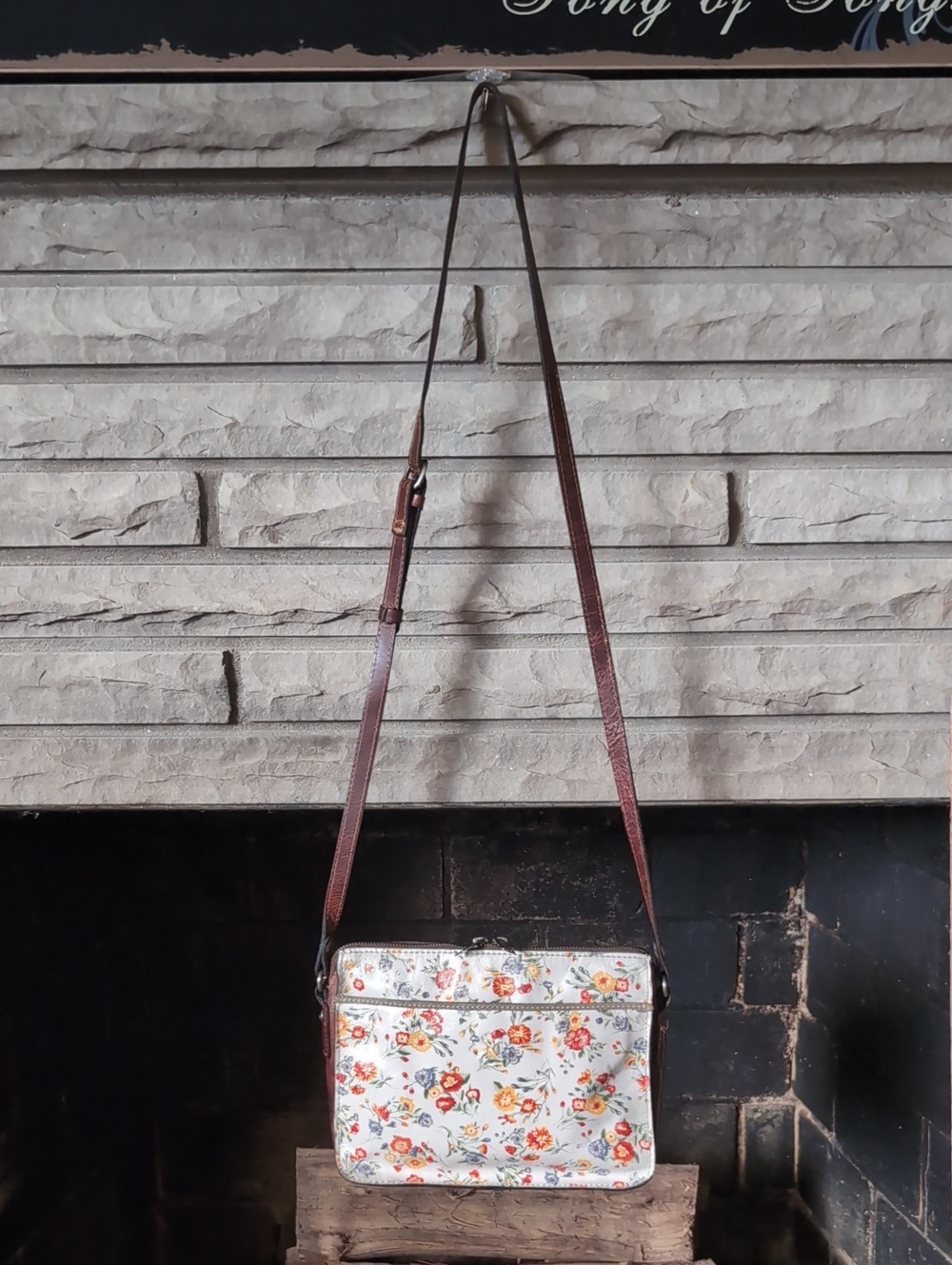 Patricia Nash Floral Crossbody Bag - White and Brown